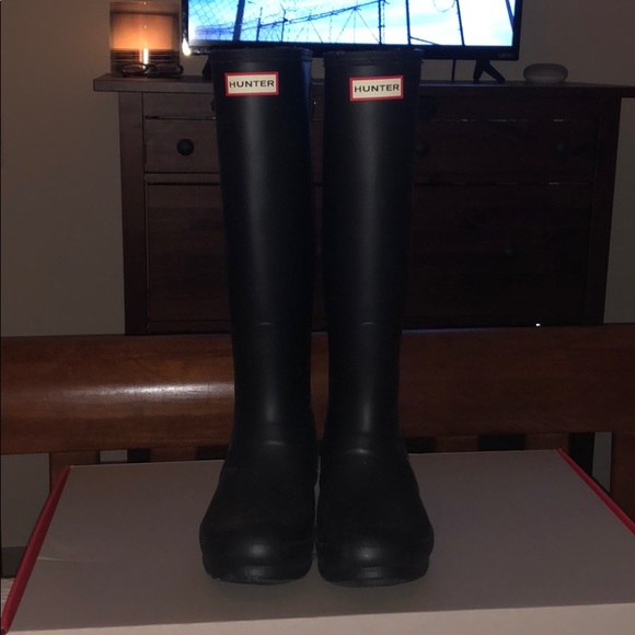 Hunter Shoes - Hunter boots black original adjustable back size 9